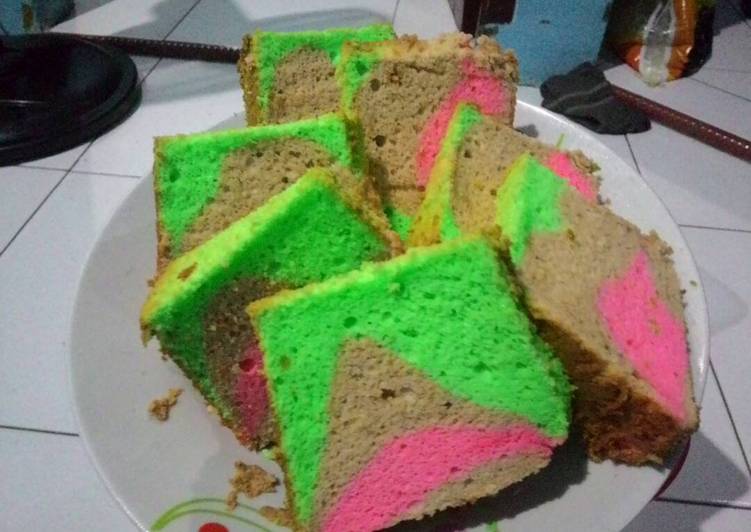 Resep Chiffon rainbow putel kilat,empuk lembut 3 rasa (pandan,coklat,s
Oleh vina septiana