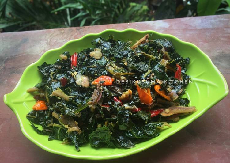  Resep Tumis daun pepaya pedas oleh Desi Kusumaningrum 