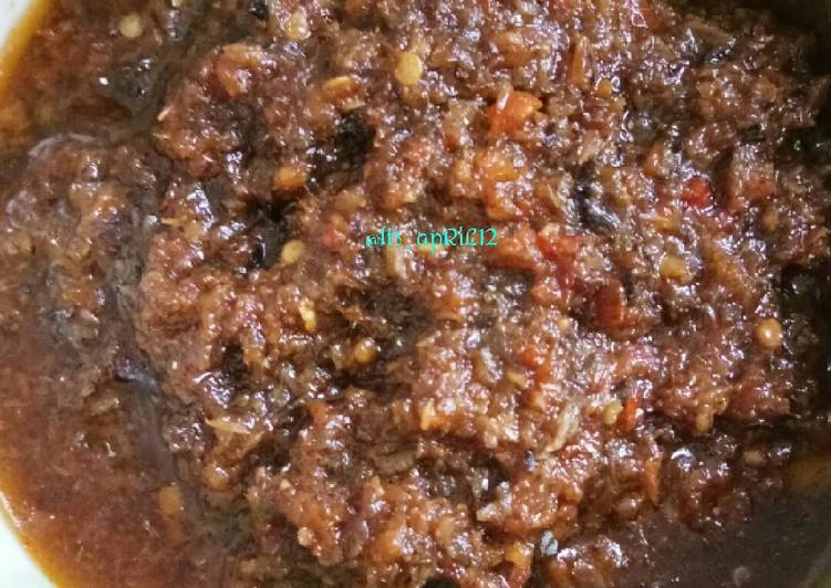 cara membuat Dabu - dabu sagela (Sambel Roa)