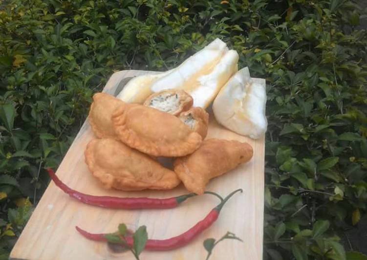 Resep Pastel isi singkong pedas Oleh Witta Gustina