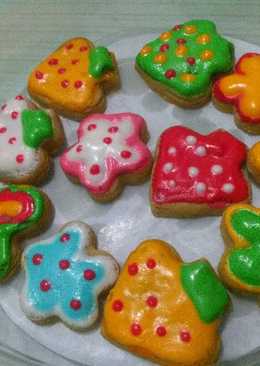 Icing sugar cookies peanut