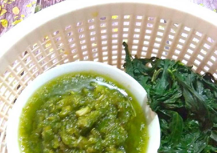 resep makanan Sambal ijo + lalapan daun singkong