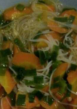 Tumis bi_wo (bihun dan wortel)