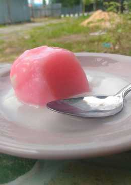Strawberry Milk Pudding with Vanilla Fla