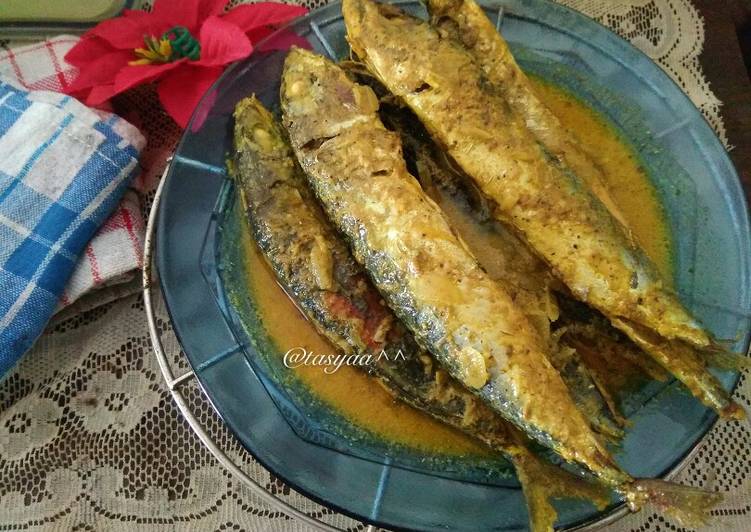 gambar untuk cara membuat Gulai Ikan Pindang