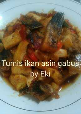 Tumis ikan asin gabus