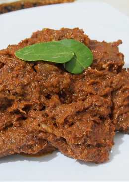 Rendang daging sapi