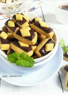 Chocolate stik cookies