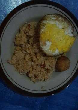 Nasi goreng telur ceplok