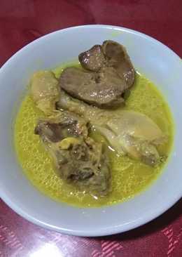 Opor Ayam bumbu kuning