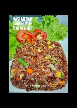 Nasi Merah Goreng with Mix Veggie