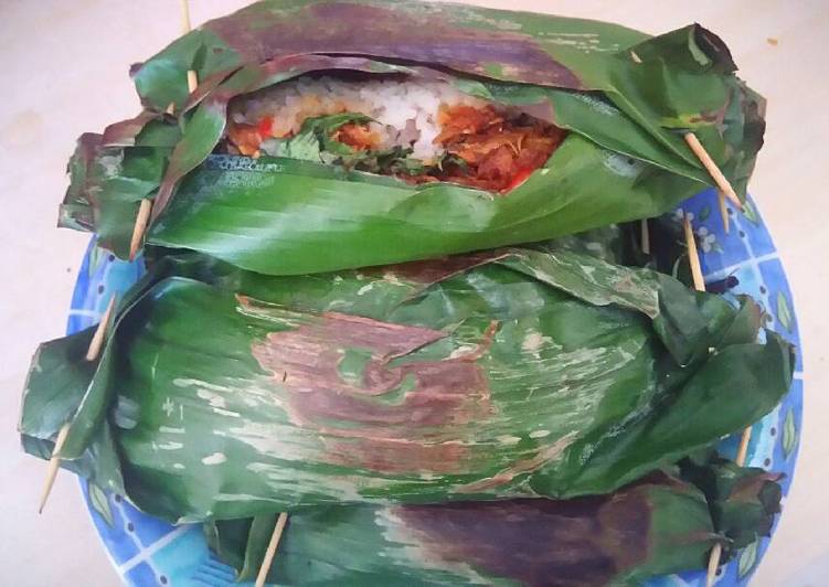 gambar untuk cara membuat Nasi Bakar Ebi Sambel Pete