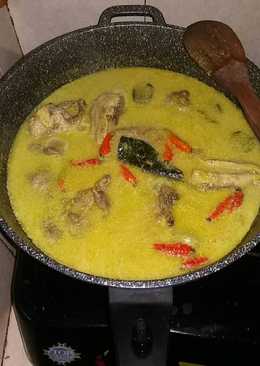 Opor Ayam kuning