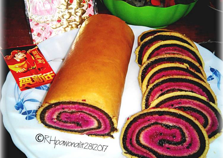 Resep Lapis Legit Roll filling Dragon Fruit Jam - Rosmina@RHpawonalit