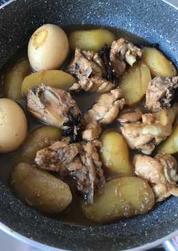 Semur ayam kentang telur bumbu harum