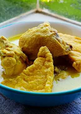 Opor Ayam Bumbu Kuning