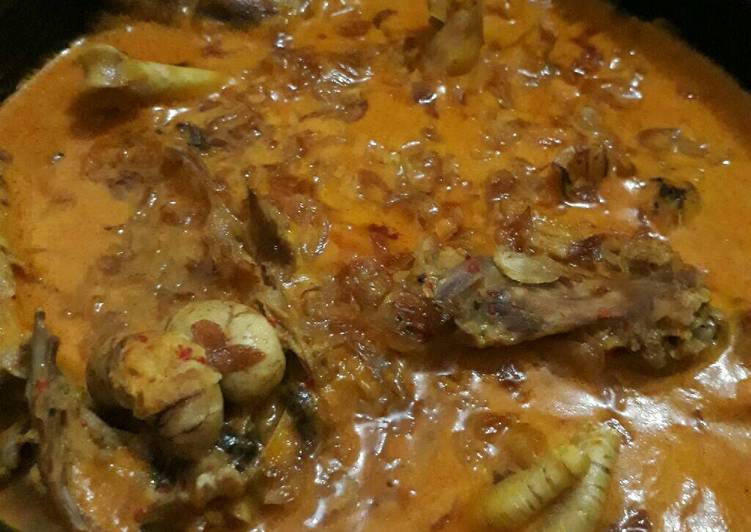 Resep Ayam Kampung Bumbu Lembaran (Opor Pedas) Oleh Della Aromatika
Floridiana