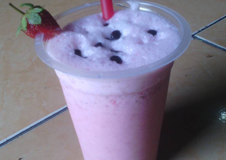 resep makanan Strawberry milkshake