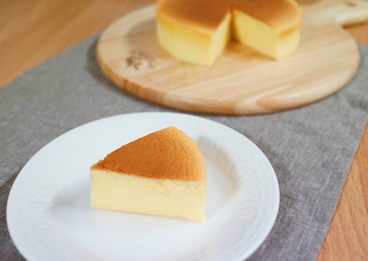 resep lengkap untuk Japanese cheesecake jepang tanpa cream cheese beserta tips & triknya