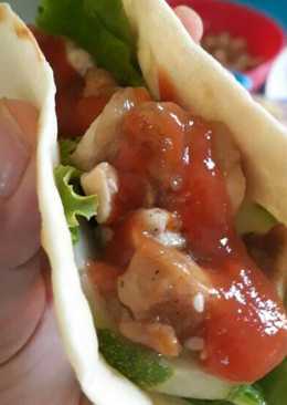 Tortilla isi ayam Pedas