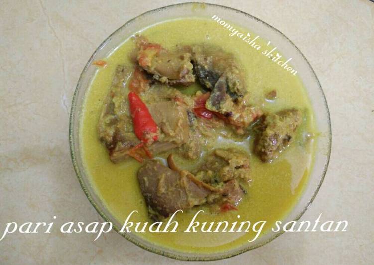 gambar untuk resep makanan Pari Asap Kuah Kuning Santan