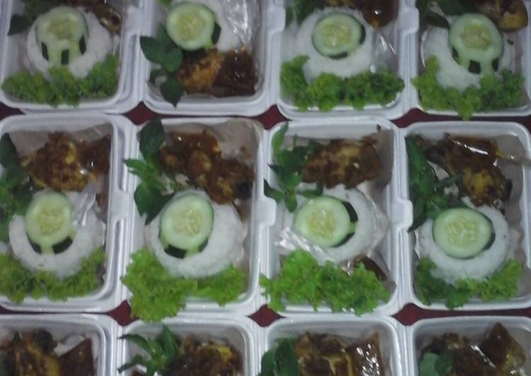 resep makanan Ayam kremes ala Tukang Lalapan