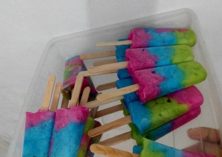 Resep Es jelly pelangi Karya nanda putri