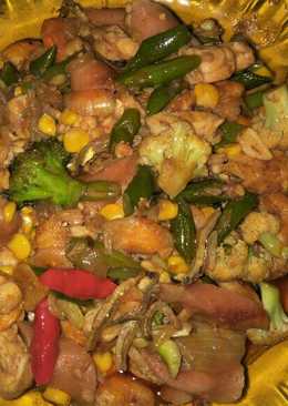 Udang sosis saus tiram campur sayur sayur