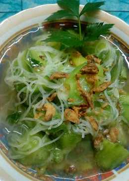 Sup oyong bihun sederhana