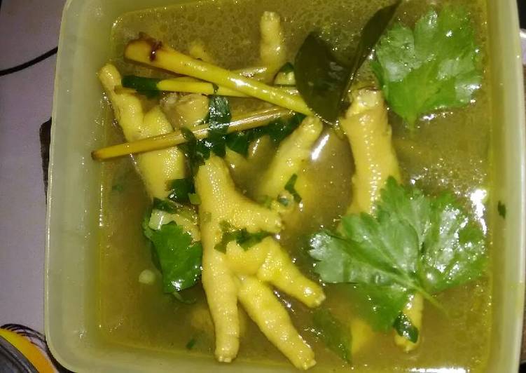 gambar untuk resep makanan Soto ceker