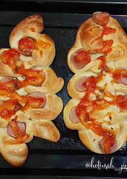 Roti sosis (Overnight Soft Bun method)