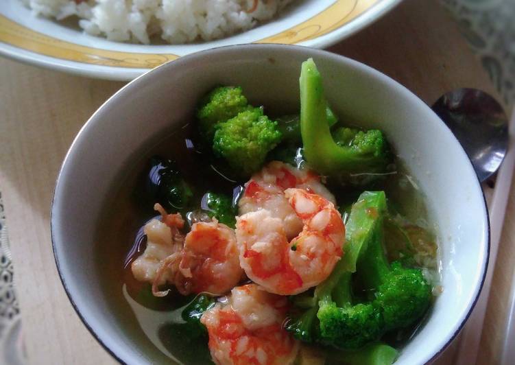 resep makanan Sop Brokoli Udang