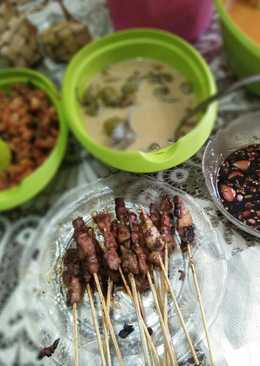 Sate ayam dan sapi enaaaak...ala teh endah