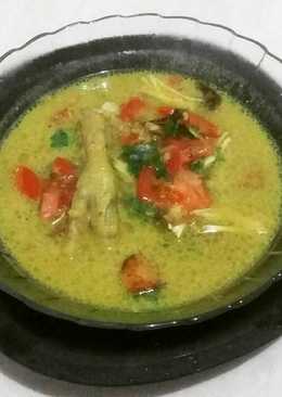 Soto ayam kuah santan