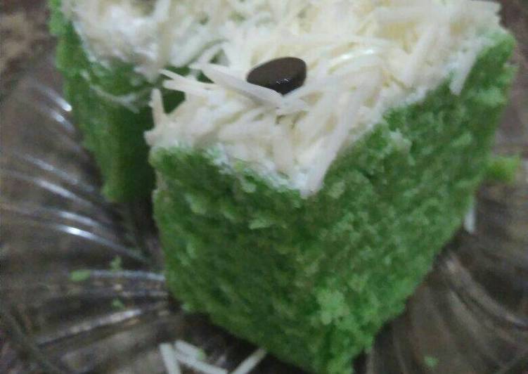 bahan dan cara membuat Bolu pandan kukus