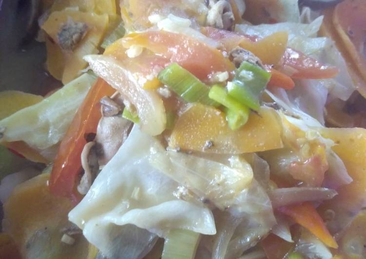 resep lengkap untuk Tumis WoKoCumSin (Wortel Kol Cumi Asin)