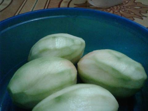Asinan mangga bumbu kacang recipe step 1 photo