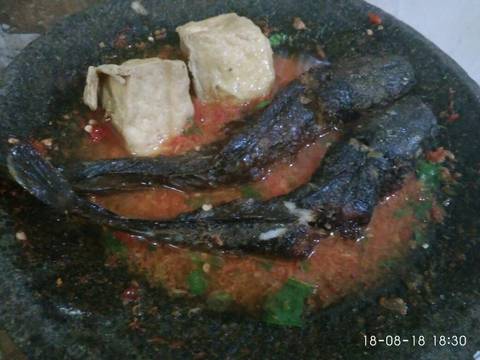 Pecak lele super pedasss recipe step 6 photo