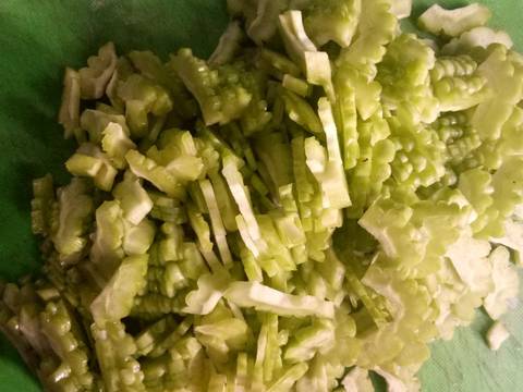 Tumis Pare Bihun recipe step 2 photo