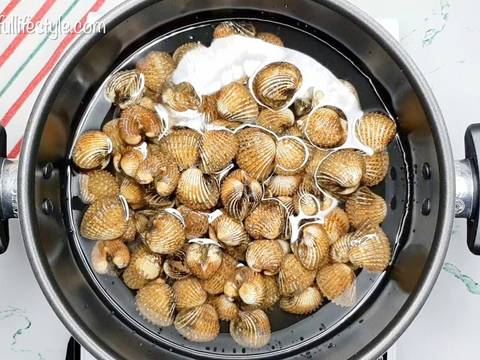 KERANG REBUS SAMBAL NENAS | Jajanannya Anak Medan recipe step 1 photo