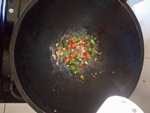 Bihun saos tiram pedas