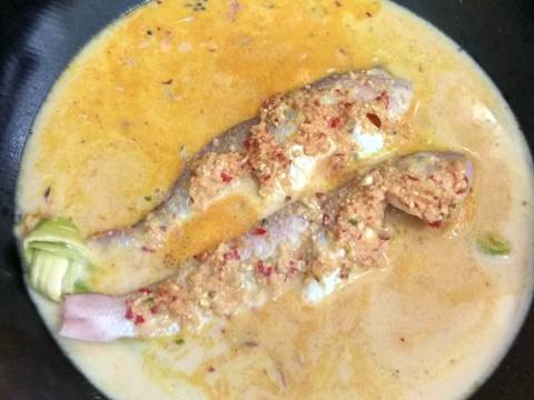 Arsik Ikan Merah Bawang Batak recipe step 6 photo
