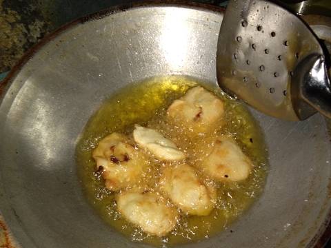 Cireng isi bakso pedas #KENYALKENYOL recipe step 5 photo