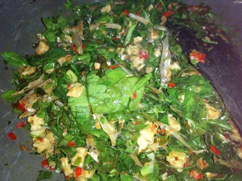 Botok daun mlinjo+teri+tempeÃ°Å¸Ëœâ€¹ recipe step 5 photo