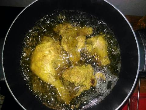 Ayam Goreng Lengkuas dan Lalapan recipe step 3 photo