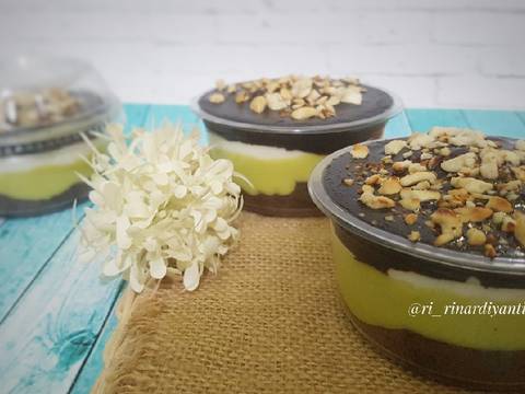 209. Browkat (Brownies Alpukat)