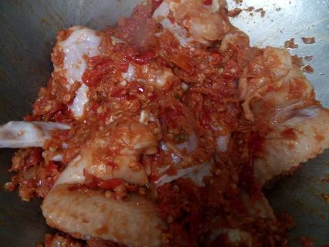 Ayam Taliwang pedas mantaapp recipe step 2 photo