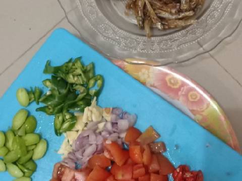 Ikan asin peda dan teri lombok ijo pete recipe step 2 photo