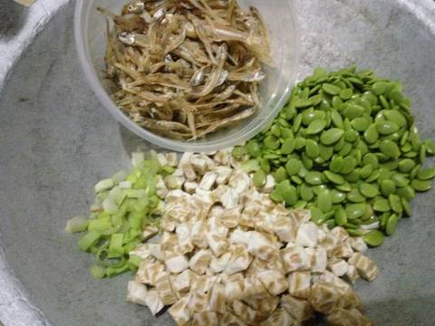 Botok lamtoro,teri,tempe recipe step 1 photo