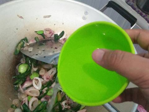 Cumi Asin Tauco Medan ðŸ˜ðŸ' recipe step 9 photo